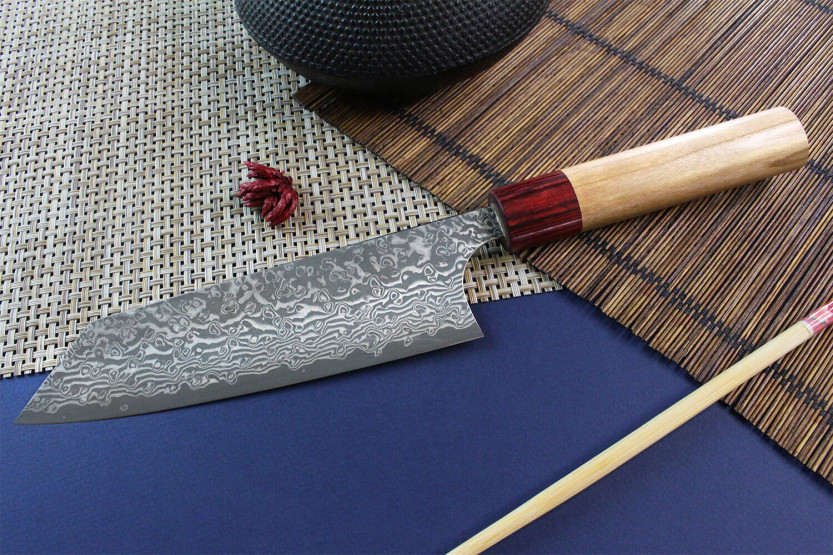 Faca bunka japonesa artesanal Yoshimi Kato 16,5cm VG10  Damasco em madeira de cerejeira