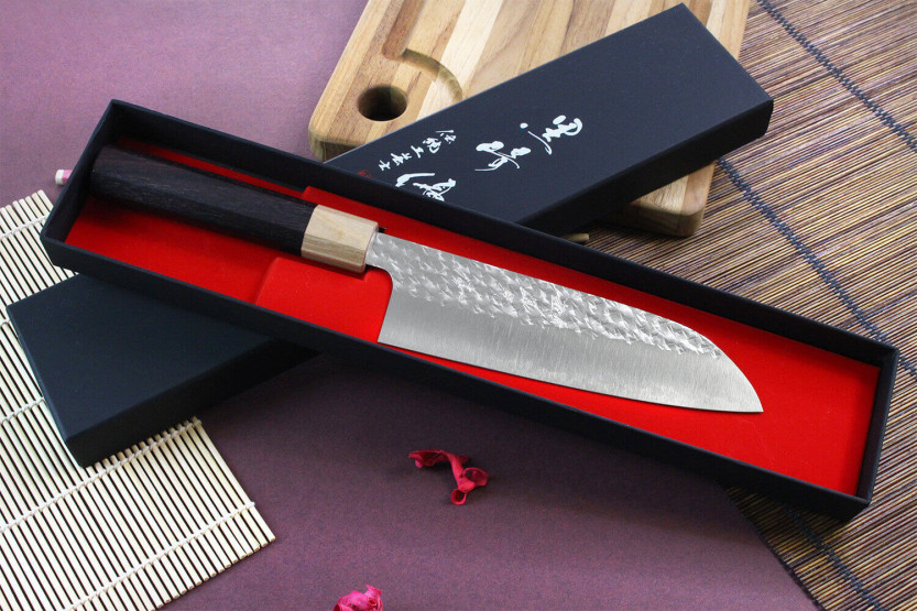 Gehamerd Japans santoku mes Yu Kurosaki senko 16,5cm staal SG2