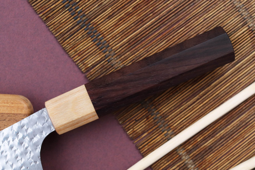 Yu Kurosaki senko 21cm faca de chef japonesa artesanal martelada em aço SG2