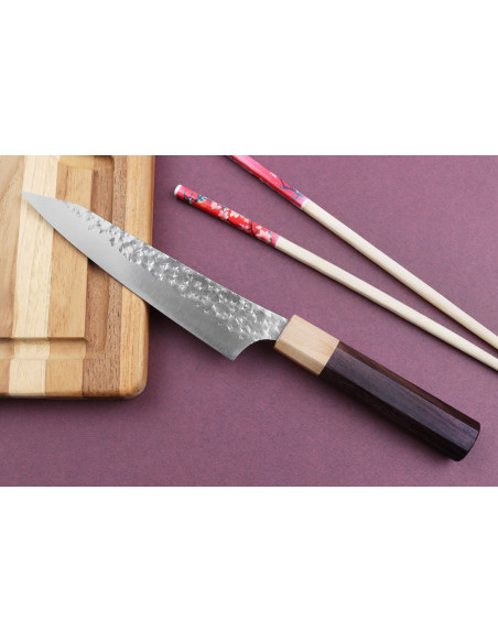 Yu Kurosaki senko 15 cm i SG2-stål, håndverksmessig hamret japansk universalkniv