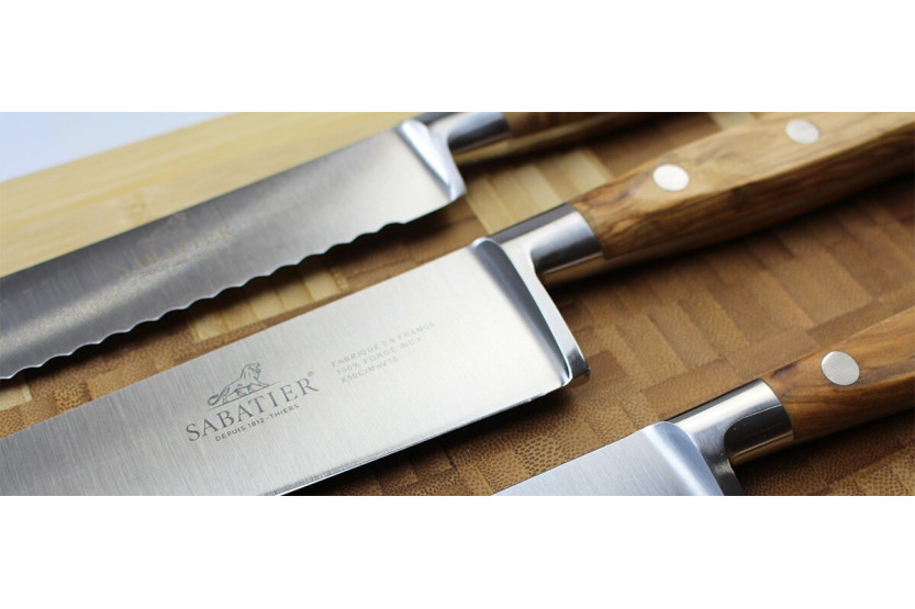 SABATIER Provençao 100% smidd 15cm olivträ Filékniv
