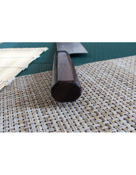 Hamret japansk kokkekniv Yu Kurosaki Shizuku 21 cm i SG2-stål