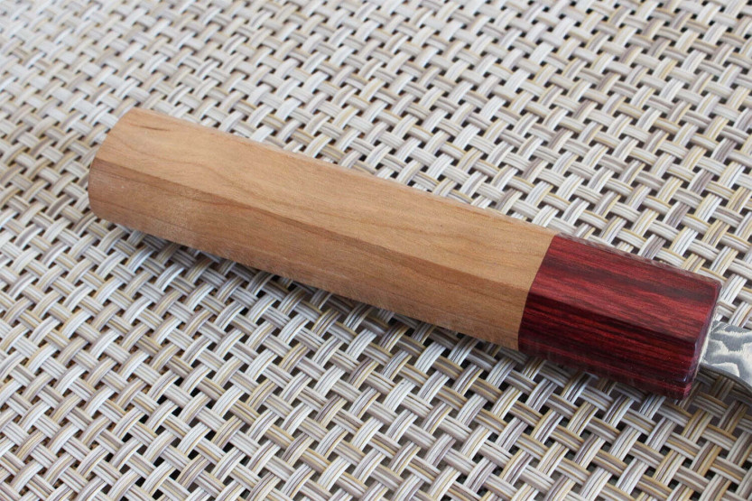 Yoshimi Kato 15cm SG2 Damasco madera de cerezo cuchillo universal japonesa artesanal