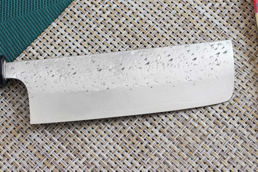 Hammered Japanese nakiri knife Yu Kurosaki Shizuku 16.5cm steel SG2