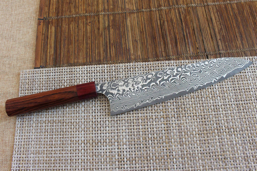 Yoshimi Kato 24cm SG2 Damascus käsintehty japanilainen keittiöveitsi