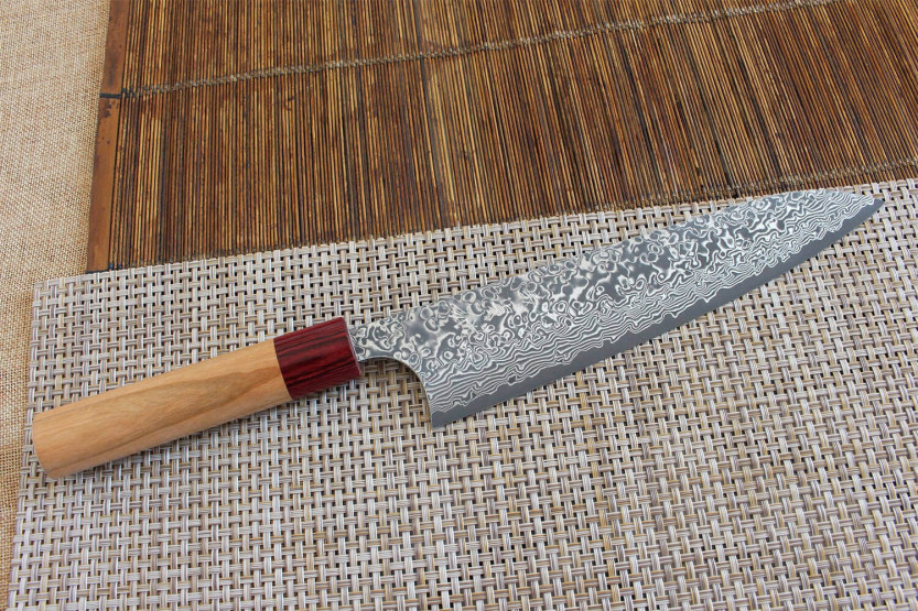 Japanilainen käsityöläiskokki ' s veitsi Yoshimi Kato 21cm VG10 Nikkeli Damascus kirsikkapuu
