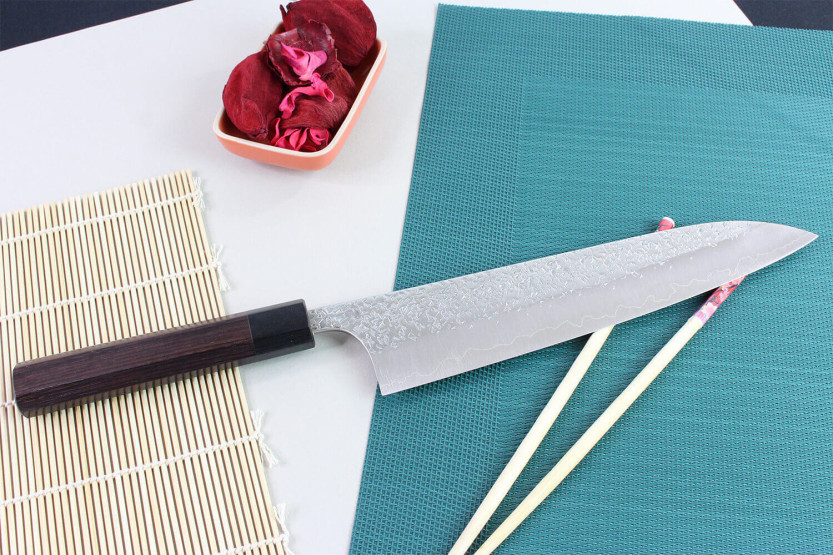 Hammered Japanese chef ' s knife Yu Kurosaki Shizuku 24cm SG2 steel