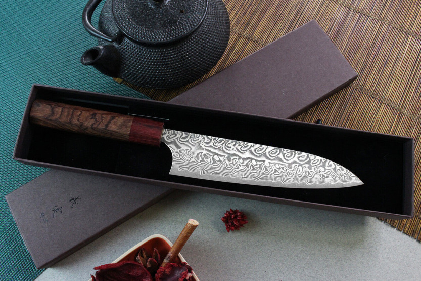 Faca de chef japonesa Yoshimi Kato 18cm SG2 Damascus feita à mão