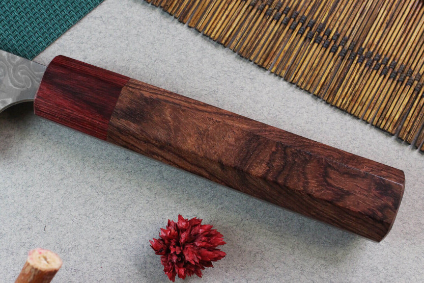 Faca de chef japonesa Yoshimi Kato 18cm SG2 Damascus feita à mão
