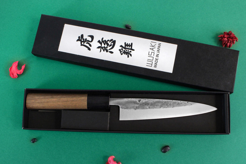 Wusaki Nakata BS2 13,5 cm handgjord japansk universalkniv med valnötshandtag