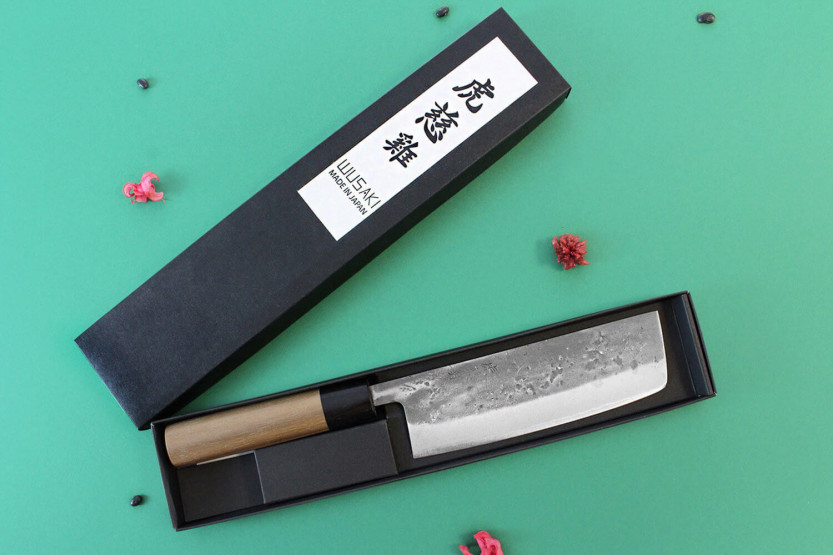 faca nakiri japonesa Wusaki Nakata BS2 16,5 cm feita à mão com cabo de nogueira