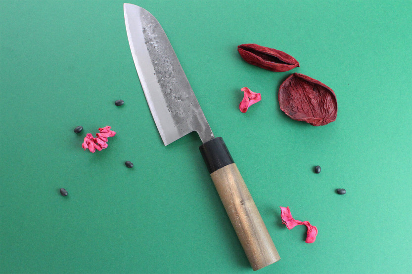Wusaki Nakata BS2 16,5cm Japans santoku mes met walnotenhouten handvat