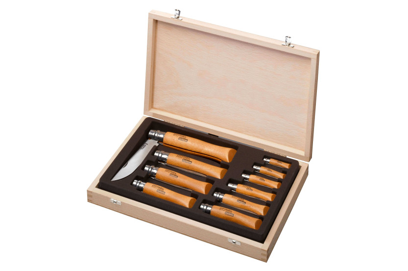 Träfodral med 10 Opinel Tradition Carbon-knivar med handtag i bokträ