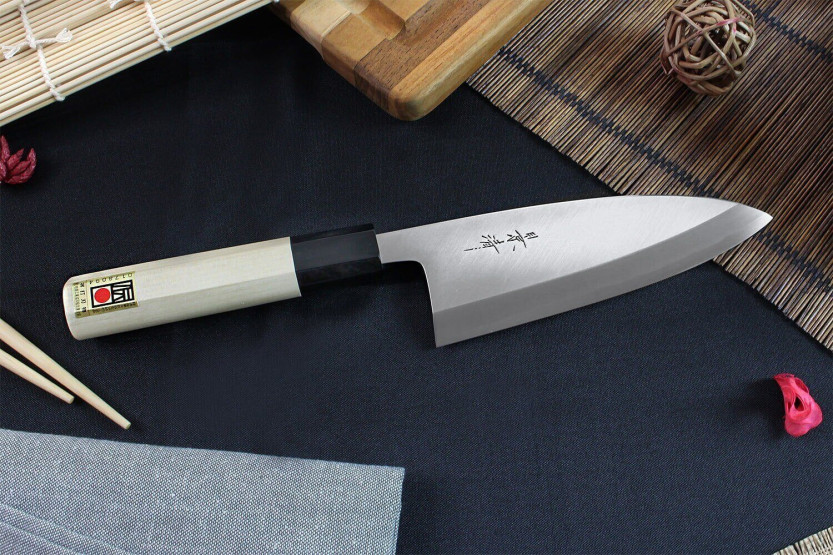 Kagekiyo Utage White Steel 2 16,5 cm, coltello giapponese fatto a mano da deba