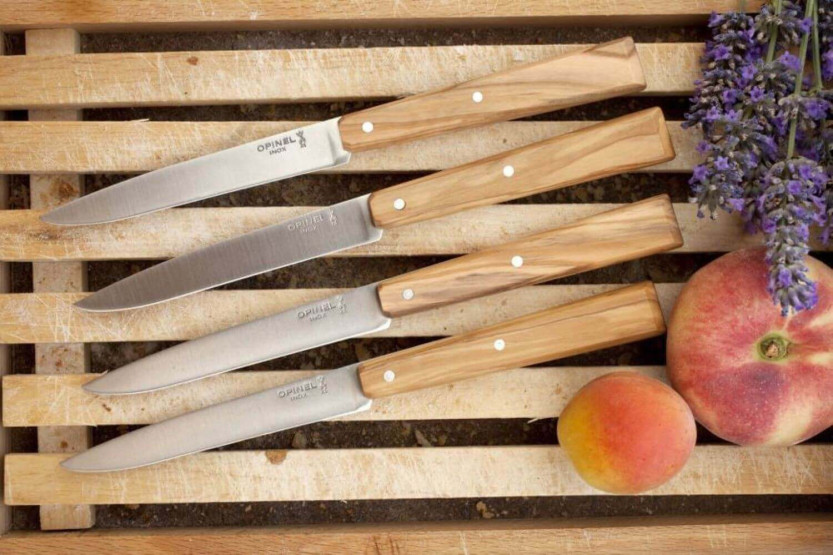 Boxed set 4 Opinel Bon Appétit Sud knives 11 cm stainless steel olive wood handle