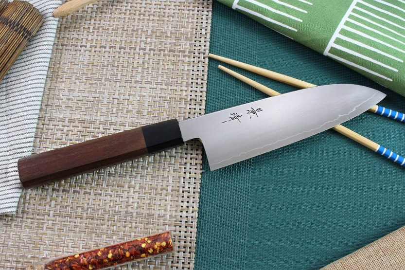 Kagekiyo Kurumi Ginsan 18 cm håndlaget japansk santoku-kniv