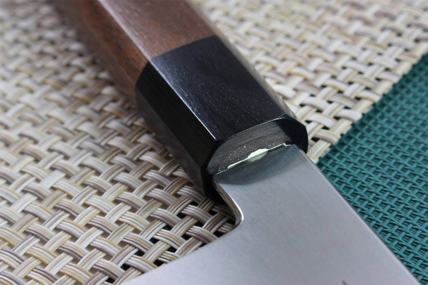 Kagekiyo Kurumi Ginsan 18 cm håndlavet japansk santoku-kniv