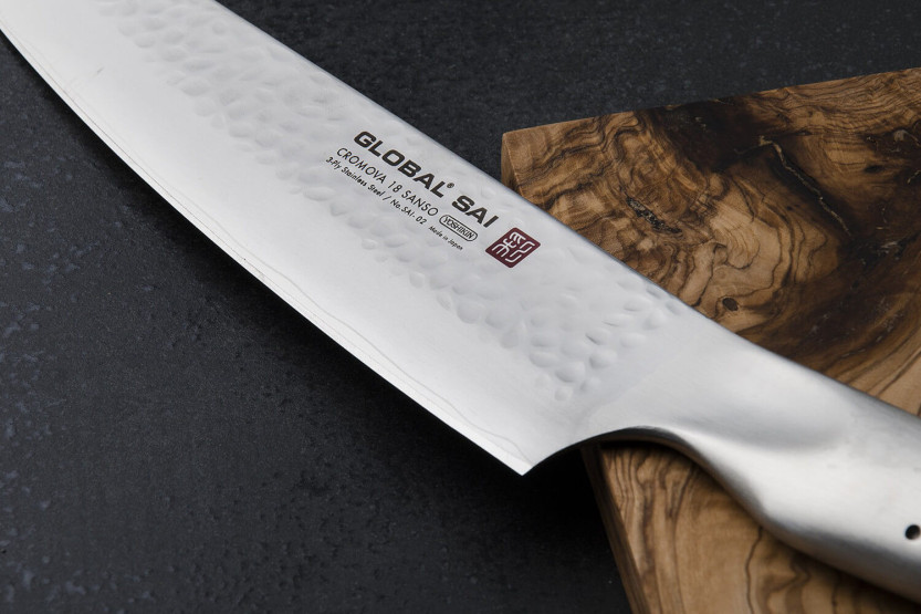 Global Sai 02 Japanese chef ' s knife, hammered blade 21cm