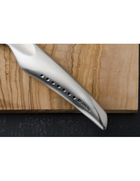 Global Sai 02 Japanese chef ' s knife, hammered blade 21cm