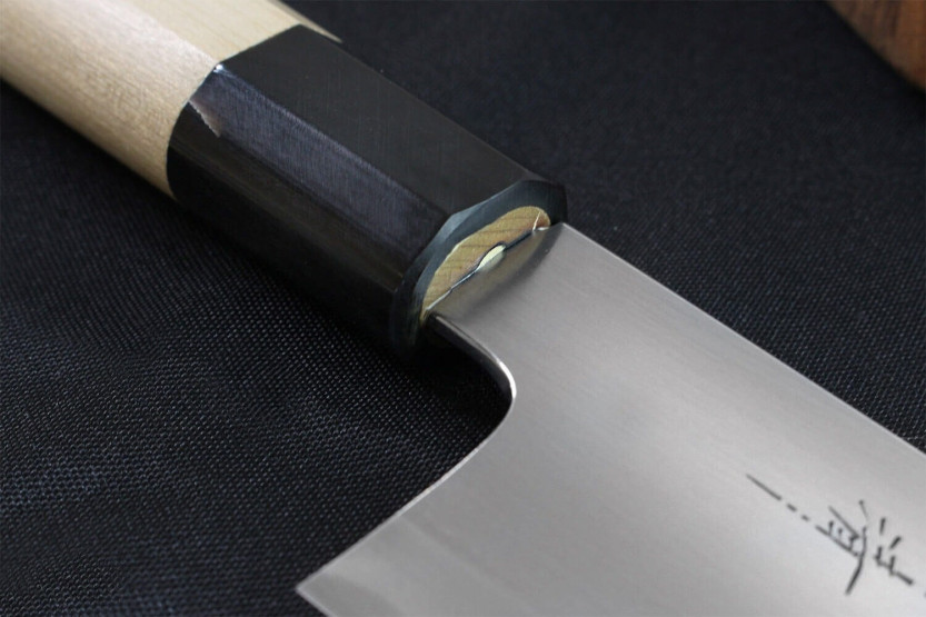 Kagekiyo Utage White Steel 2 18cm handgjord japansk santokukniv