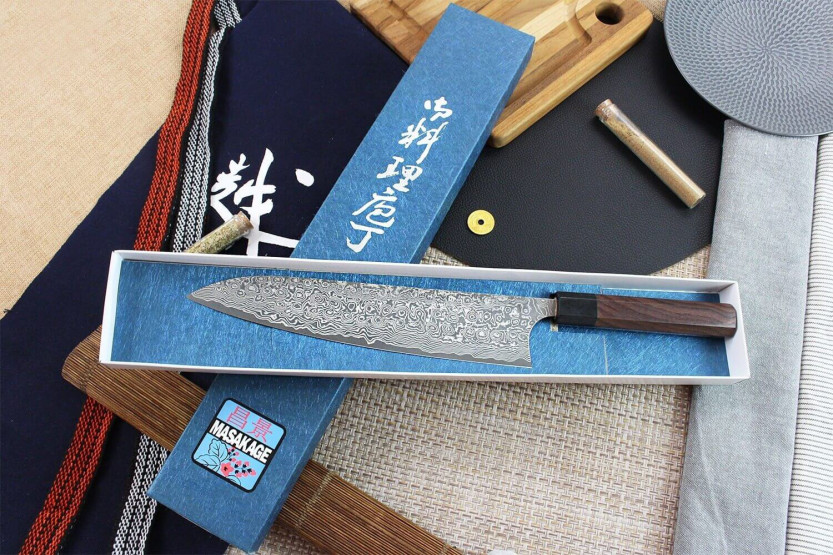 Masakage Kumo 24 cm håndlaget japansk kokkekniv Damaskus 63 lag