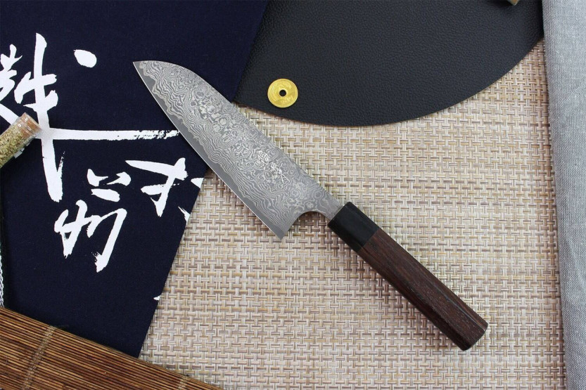 Masakage Kumo 16,5 cm 63-lagers damaskus handgjord japansk santokukniv