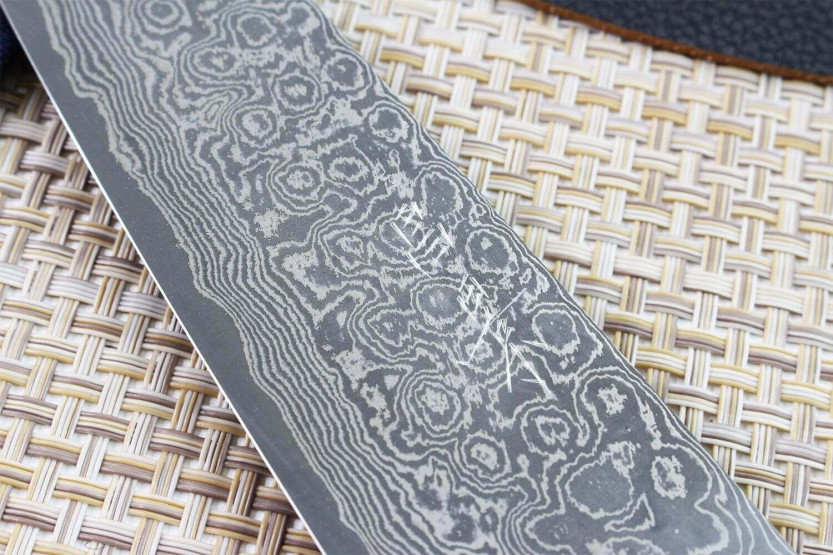 Masakage Kumo 16,5 cm 63-lags damaskus håndlavet japansk santoku-kniv