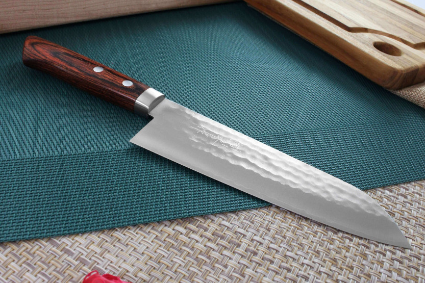 Cuchillo santoku Japonés artesanal Masutani 16.5cm martelé