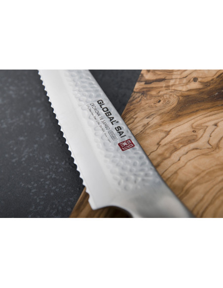 Global Sai M04 Faca Faca de pão japonesaFaca de pão lâmina martelada 17cm
