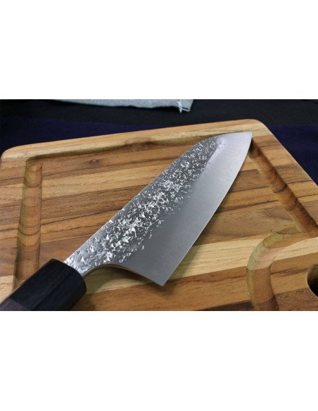 Vasaroitu japanilainen santokuveitsi Yu Kurosaki Shizuku 16.5cm teräs SG2