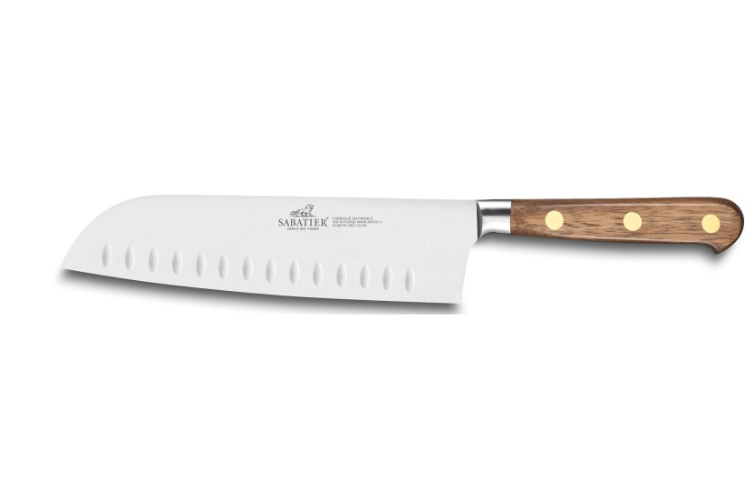 coltello santoku forgiato Sabatier Perigord, lama da 20 cm, manico in noce