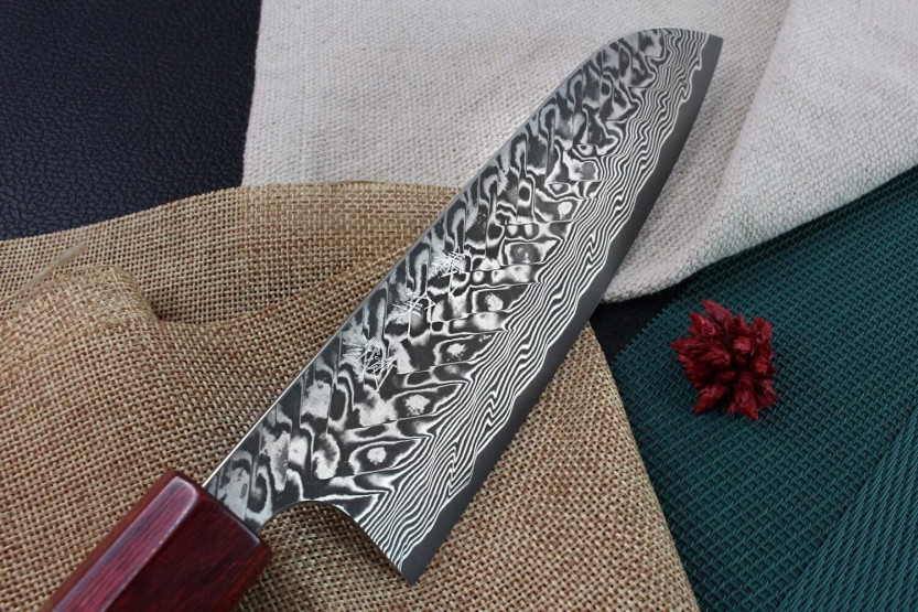 Cuchillo santoku japonés Yoshimi Kato 16.5cm SG2 Damasco hecho a mano