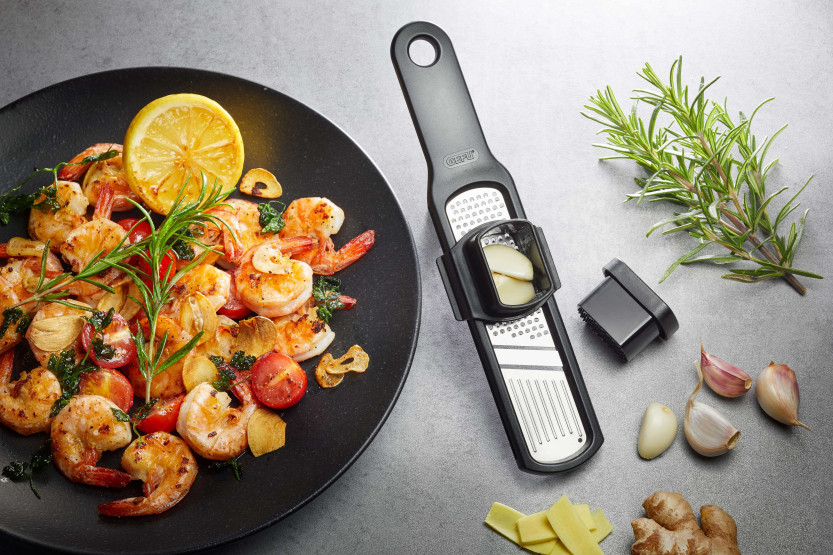 Gefu Rafino 23cm garlic grater and cutter