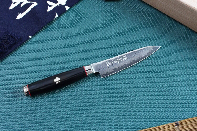 Yaxell SuperGou Ypsilon Japans schilmes 12cm Damascus 193 lagen