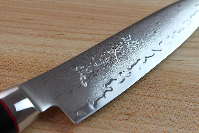 Yaxell SuperGou Ypsilon Japanese paring knife 12cm Damascus 193 layers