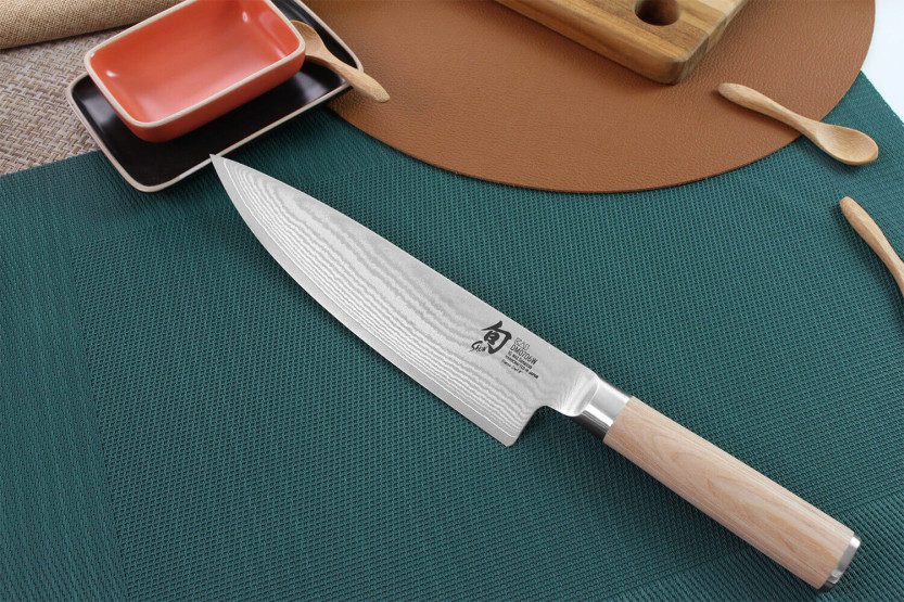 Kai Shun Classic Hvit damask 33 lag 20 cm japansk kokkekniv