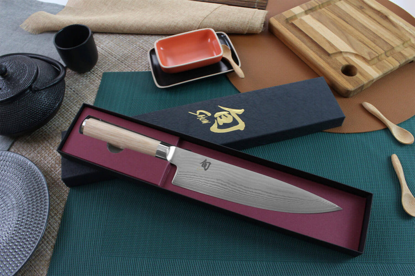 Kai Shun Classic Hvit damask 33 lag 20 cm japansk kokkekniv