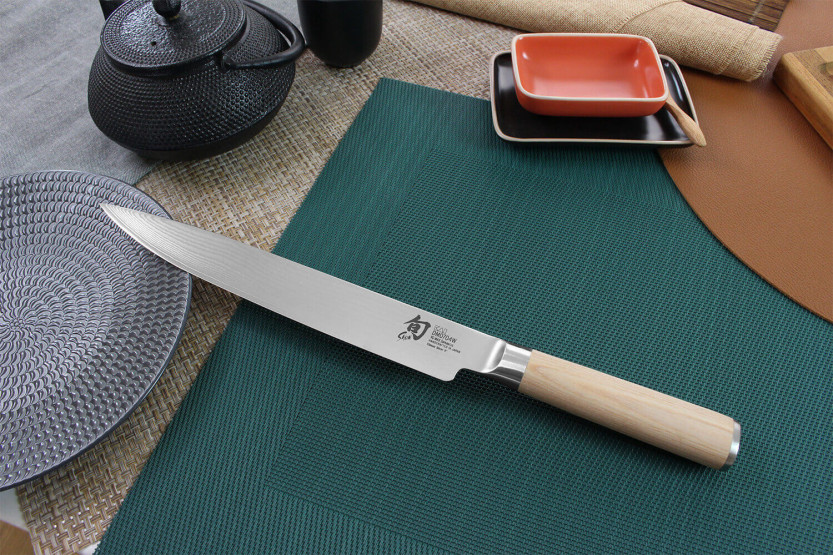 Kai Shun Classic White damask japanese slicing knife 33 layers 23cm