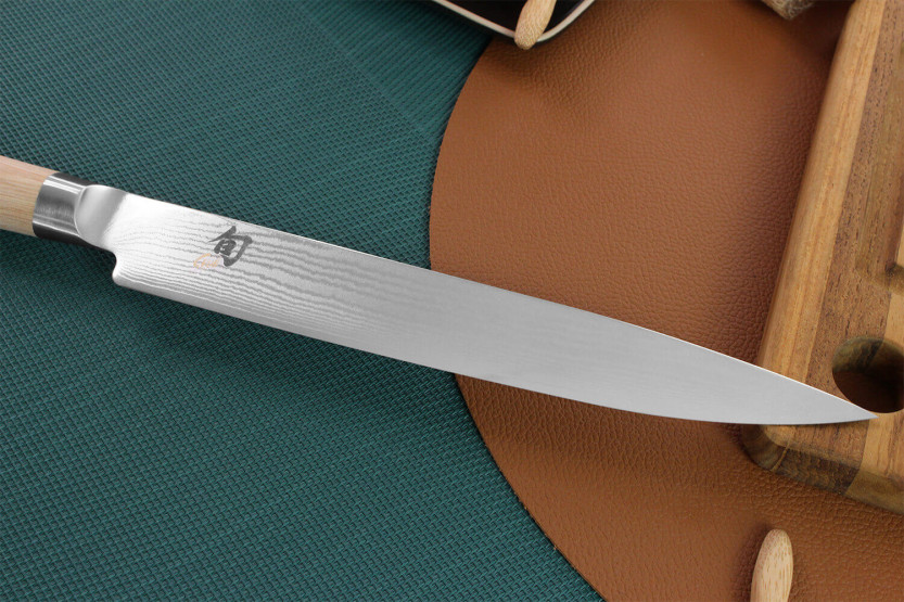 Faca de corte japonesa Kai Shun Classic White Damascus 33 camadas 23cm