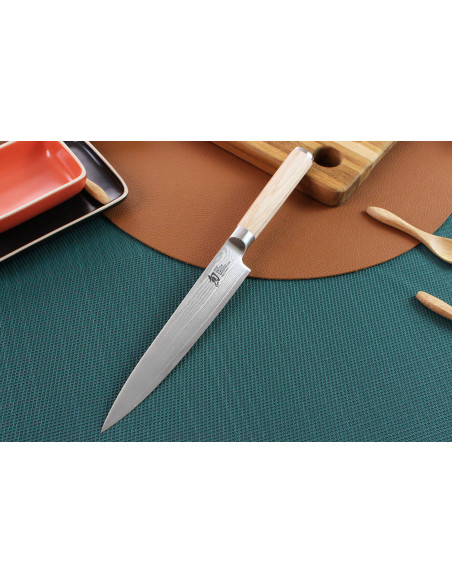 Kai Shun Classic White damask 32-lagers 15 cm japansk universalkniv