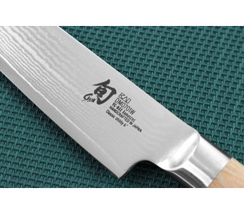 cuchillo universal japonés Kai Shun Classic White Damascus 32-layer 15cm 2