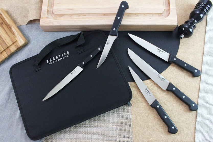 Mala extra-plana com 5 facas de talhante Sabatier Trompette Universal