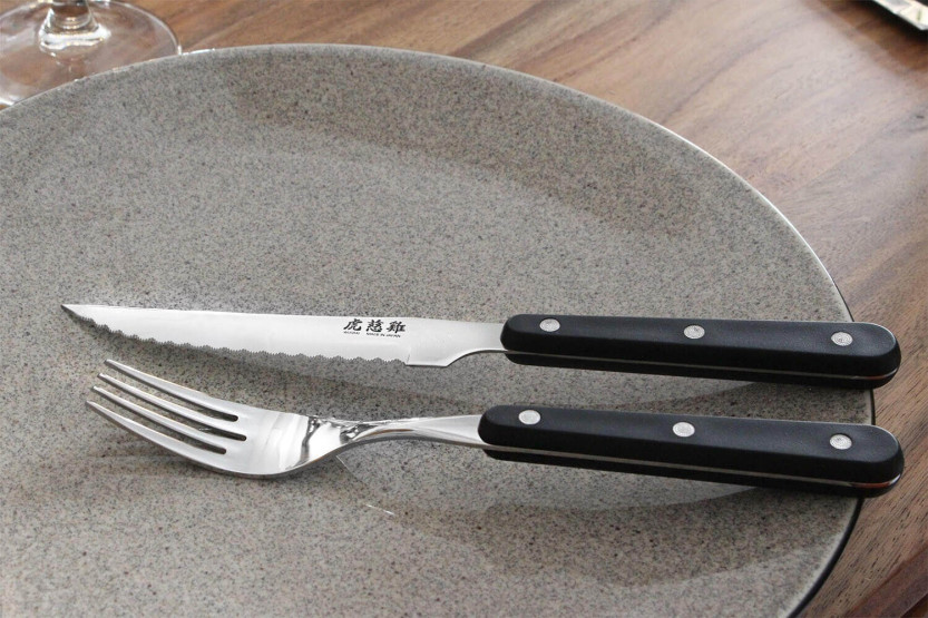 Tischset Wusaki 2 Steakmesser 11cm + 2 Gabeln