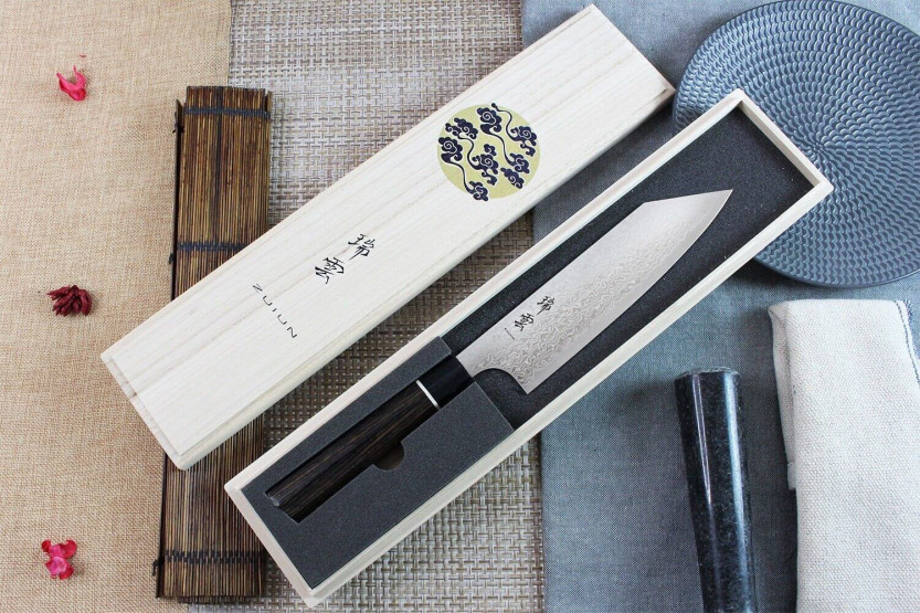 Kanetsugu Zuiun 18cm aço SPG2 damasco faca santoku japonesa faca santoku