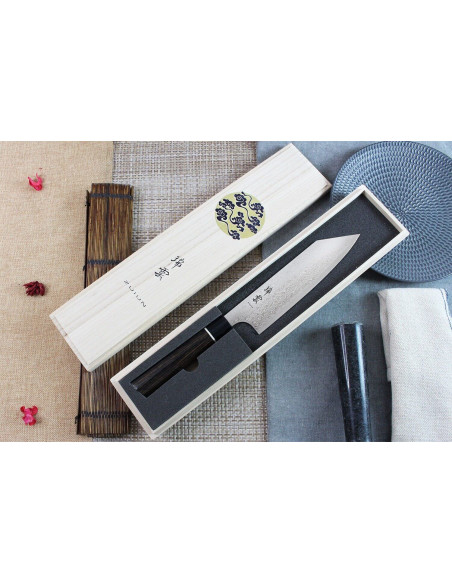 Kanetsugu Zuiun 18 cm stål SPG2 damaskus japansk santoku-kniv