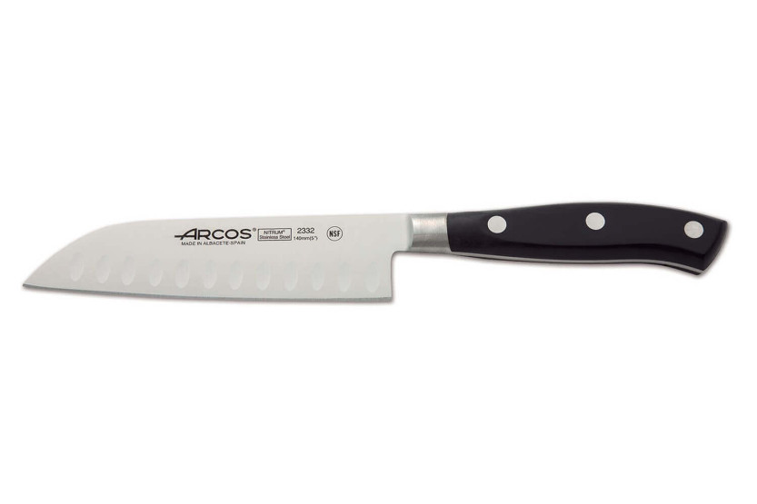 Cuchillo santoku con borde granton Riviera Arcos con hoja de 14cm