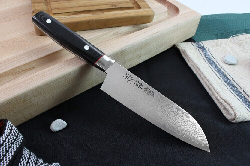 Kanetsugu Saiun 17cm 65 capas damasco Cuchillo santoku japonés
