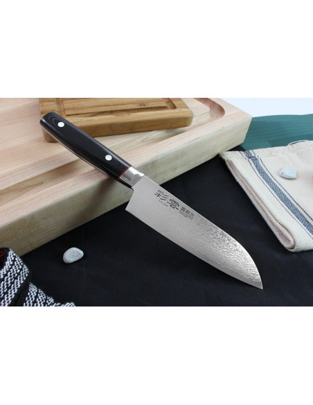 Kanetsugu Saiun 17 cm 65 lag damaskus japansk santoku-kniv