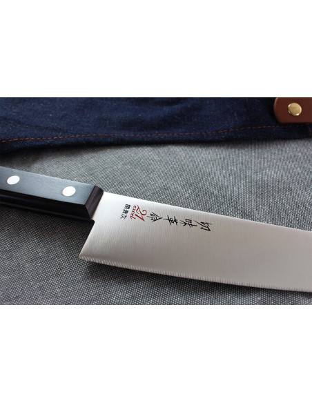 Kanetsugu Rev 21 japansk kokkekniv 18 cm med mikrotakket blad