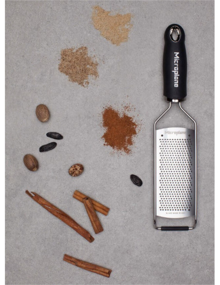 Microplane Gourmet fine-grain rasp black handle